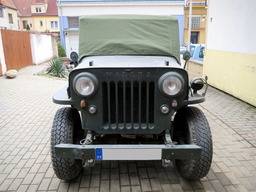 Jeep Willys CJ-3B – Plandeka do parkowania