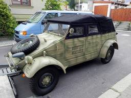 VW 82 – Canvas top with windows